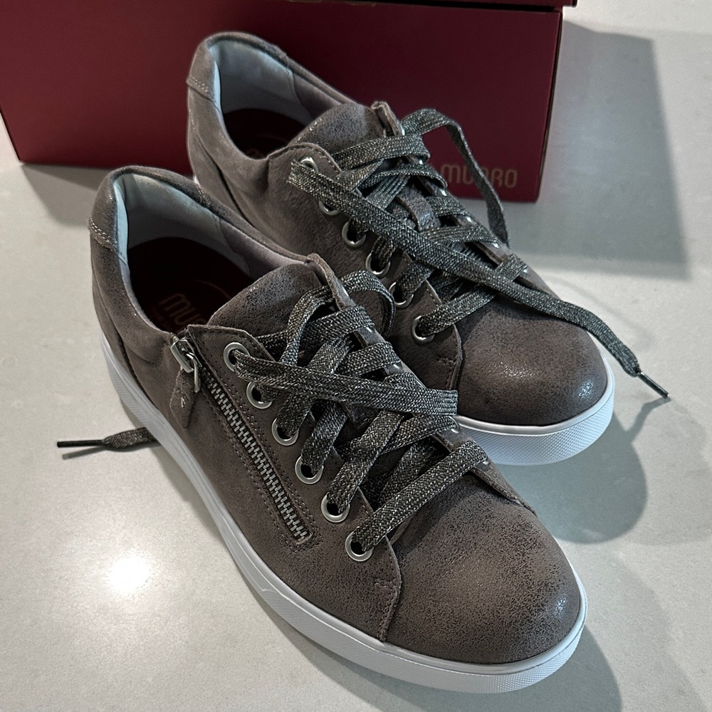 Munro Charcoal Women’s Sneakers with Side Zipper